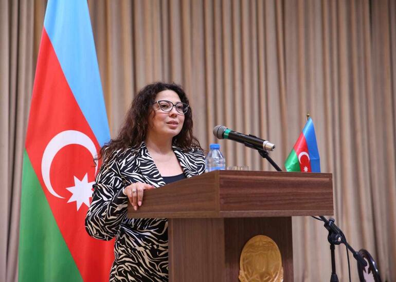 Səbinə Salmanova növbəti izdihamlı görüş keçirdi