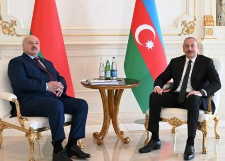 İlham Əliyev Aleksandr Lukaşenkoya zəng etdi