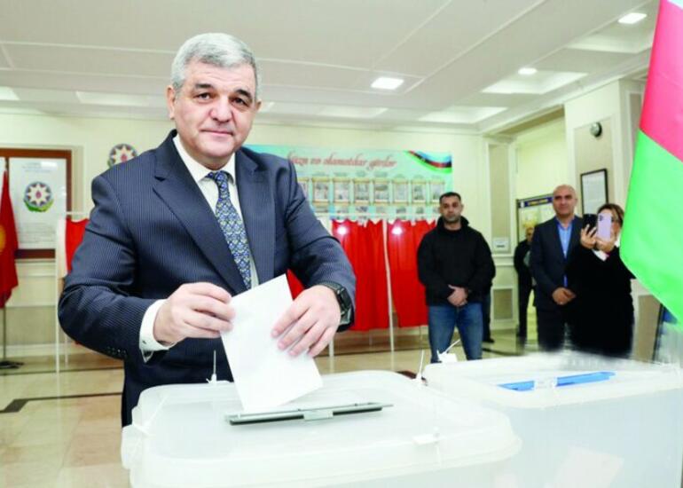 Böyük Quruluş Partiyası seçkilərlə bağlı bəyanat yayıb