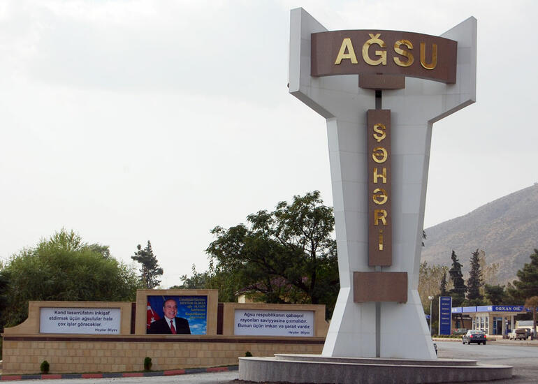 Ağsuda “dövlət işçisi” həbs edildi