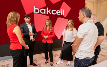 “Bakcell” və Bakı Şəhər Halqası Əməliyyat Şirkəti jurnalistlərlə görüşüb