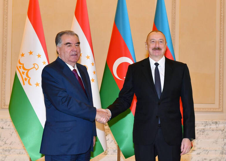 Prezident İmaməli Rəhmanı təbrik etdi