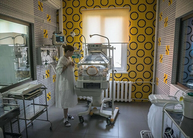 Rusiyada doğum səviyyəsi tarixi minimuma düşüb