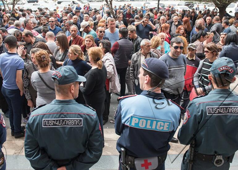 İrəvanda aksiya: Paşinyan Bakıya gedib, COP29-da iştirak etsin!