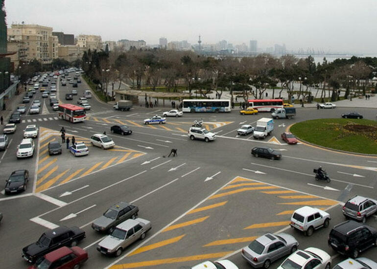 Bakının bütün yolları tam olaraq açıldı - Rəsmi