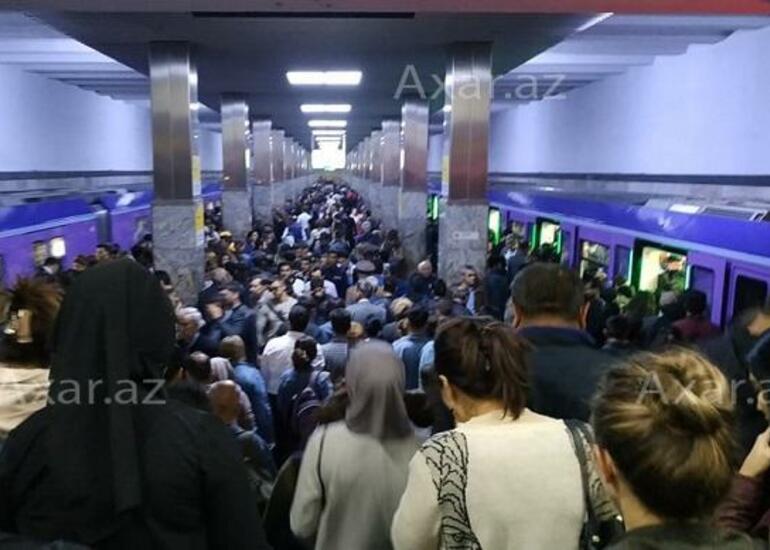 Metroda fasilə yarandı: Səbəb nədir? - Rəsmi açıqlama