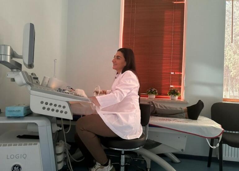Süd vəzi xərçəngi ilə mübarizə ayı ilə bağlı aksiya keçirilib