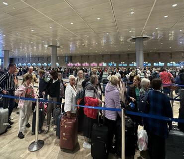 Hizbullahın atdığı raketlərdən biri Ben-Qurion aeroportuna düşüb, uçuşlar dayandırılıb