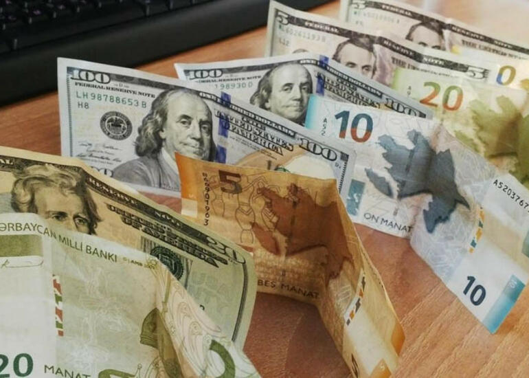 Mərkəzi Bankın sədri növbəti illər üçün manatın məzənnəsi haqqında danışıb