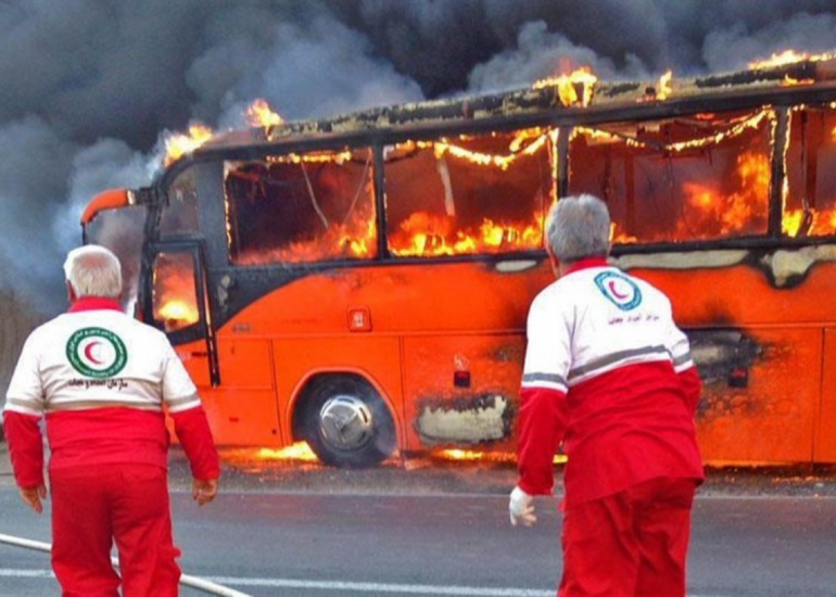 İranda avtobus yanacaq daşıyan maşınla toqquşub, 9 nəfər ölüb