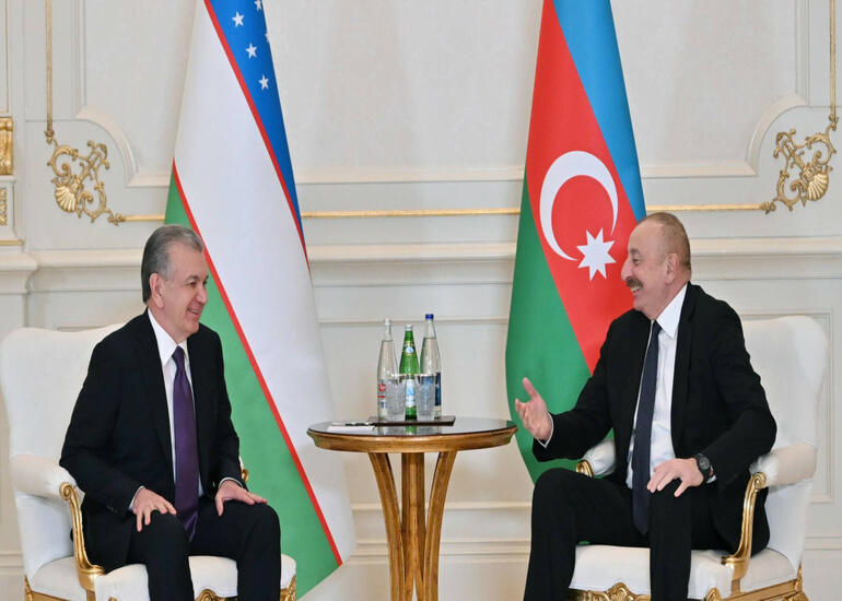 Şavkat Mirziyoyev Prezident İlham Əliyevə zəng edib
