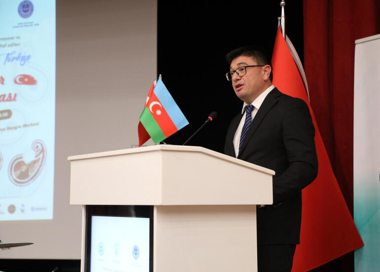 Qarsda Azərbaycanın “Konstitusiya və Suverenlik İli”nə həsr olunmuş tədbir keçirilib