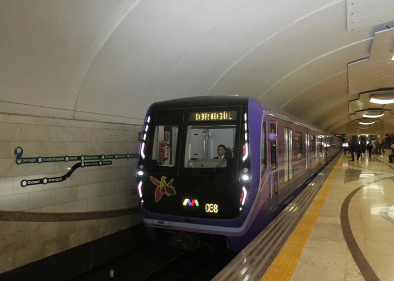 Bakı metrosunda pik saatlarda interval azaldılıb