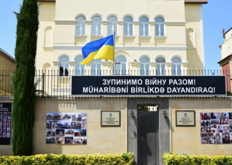 Ukraynanın Azərbaycandakı səfirliyində başsağlığı kitabı açılıb