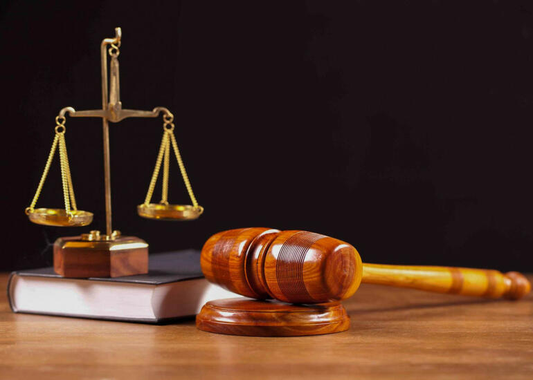 DTX-nin həbs etdiyi Fransa şirkətinin vitse-prezidenti Anass Derrazın məhkəməsində ittiham aktı elan olunub