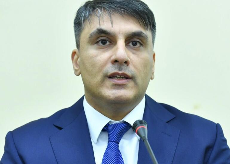 Xalq yazıçısı Kamal Abdullayevin alim oğlu...