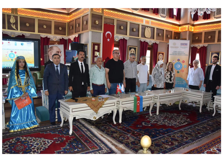 Türk dünyasının gələcəyi Manisada müzakirə olundu