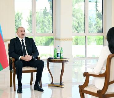 Məhz qalib Azərbaycan Ermənistanla sülh prosesinə başlamağı təklif edərək sülh sazişinin layihəsini təqdim edib