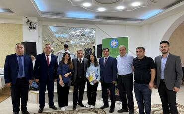 Yardımlı Xeyriyyə Cəmiyyəti tələbə adını qazanan məzunları mükafatlandırdı - FOTOLAR