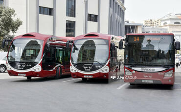 Bakıda avtobuslarda təqaüdçü və tələbələrə güzəştli gediş haqqı tətbiq olunacaq
