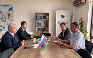 Deputat Azər Allahverənov ictimai fəallarla görüşüb
