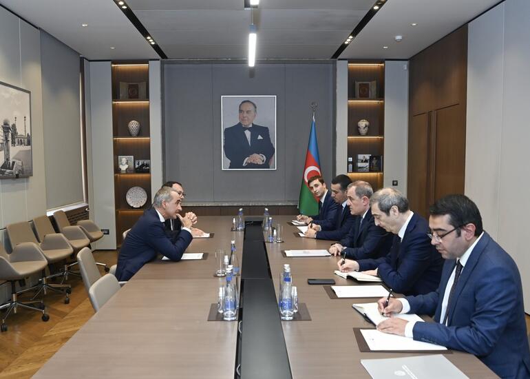 Ceyhun Bayramov ATƏT PA prezidenti ilə Azərbaycan-Ermənistan sülh gündəliyini müzakirə edib