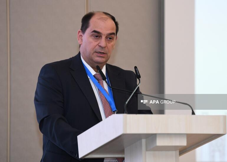 Sədr: Azərbaycanın coğrafi mövqeyi daha geniş regionda infrastrukturu birləşdirmək üçün imkan yaradır