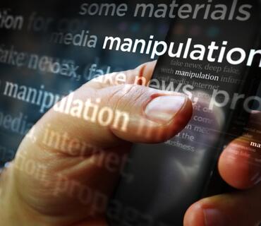 İdeoloji manipulyasiyalara şahidlik edən nəsil - MÖVQE