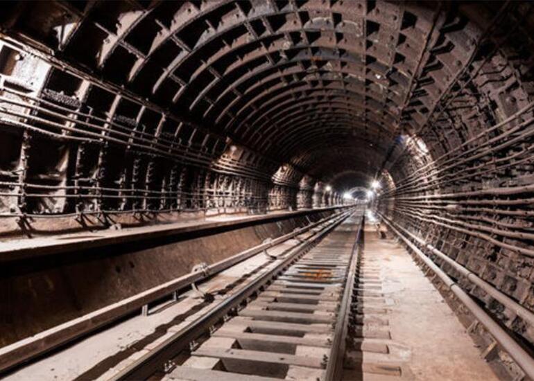 Metro və dəmir yolu layihələri üçün torpaqların alınması qaydaları təkmilləşdirilir